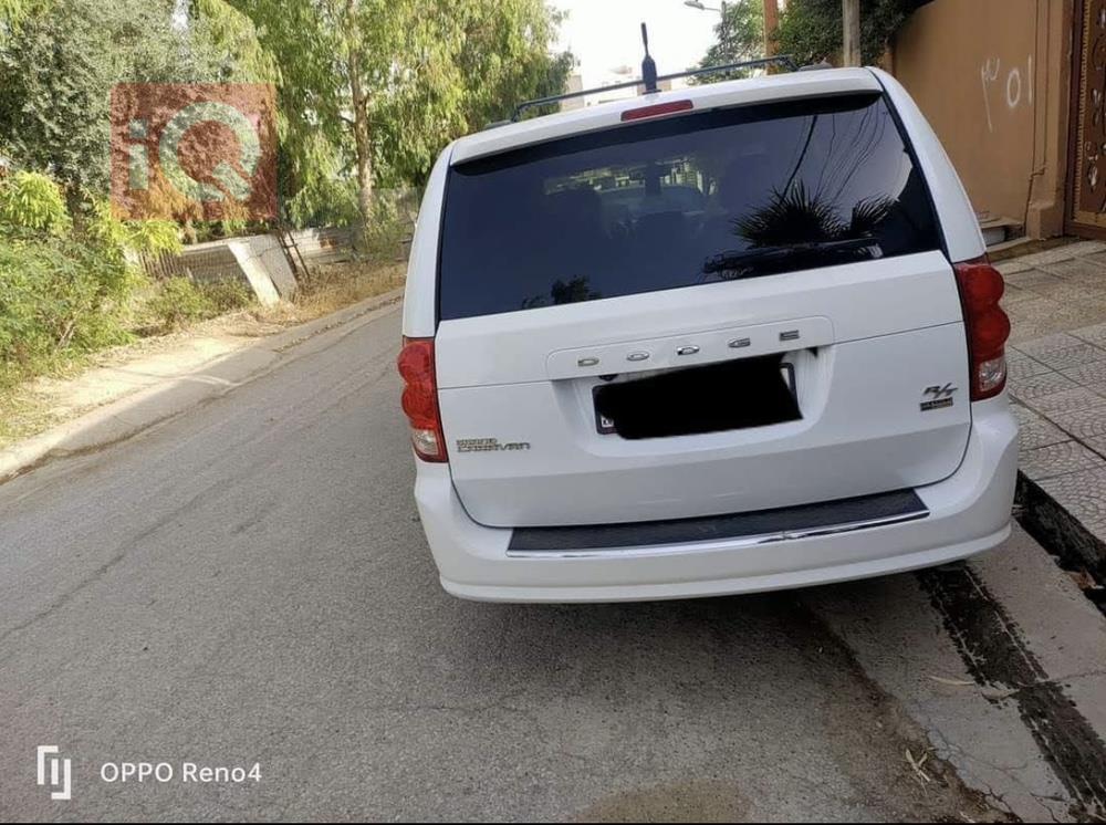 دودج كارافان